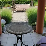 Toparti - Vila *