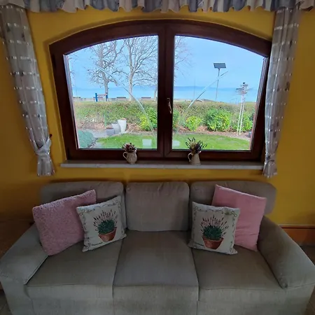 Villa Toparti - *