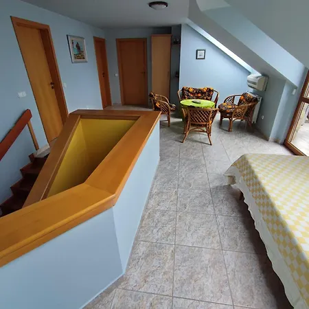 Toparti - Villa Balatonboglár