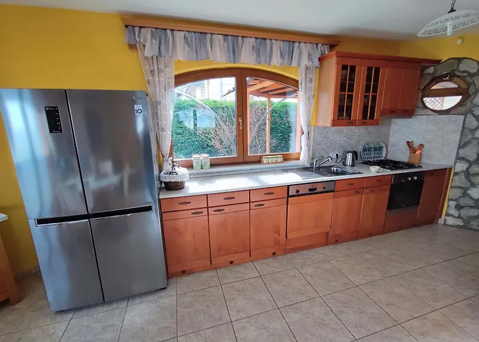 Toparti - * Балатонбоглар