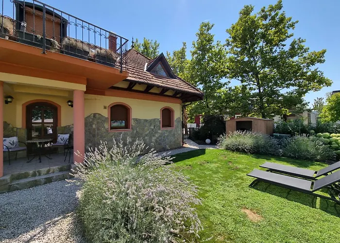 Вилла Toparti -